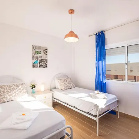 #012 Family Quiet Area & Comfort * אלבופיירה